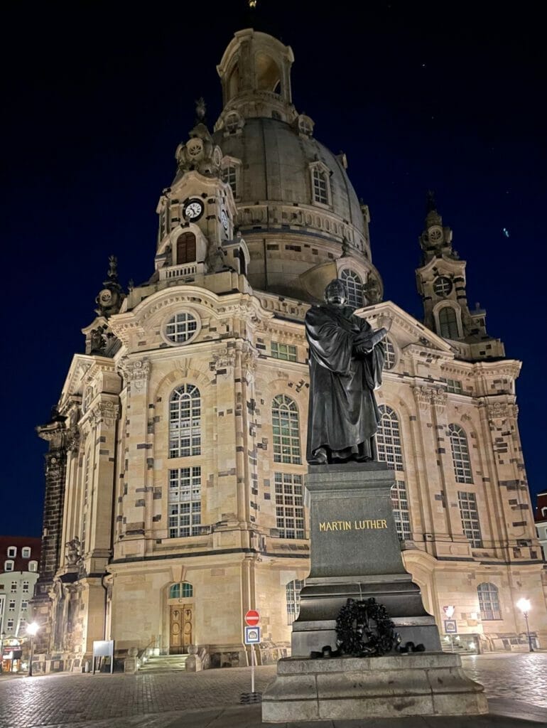 Martin Luther vor der Dresdner Frauenkirche